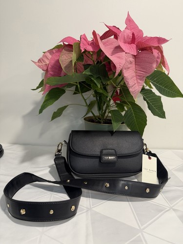 Ted baker london logo embossed - baker,